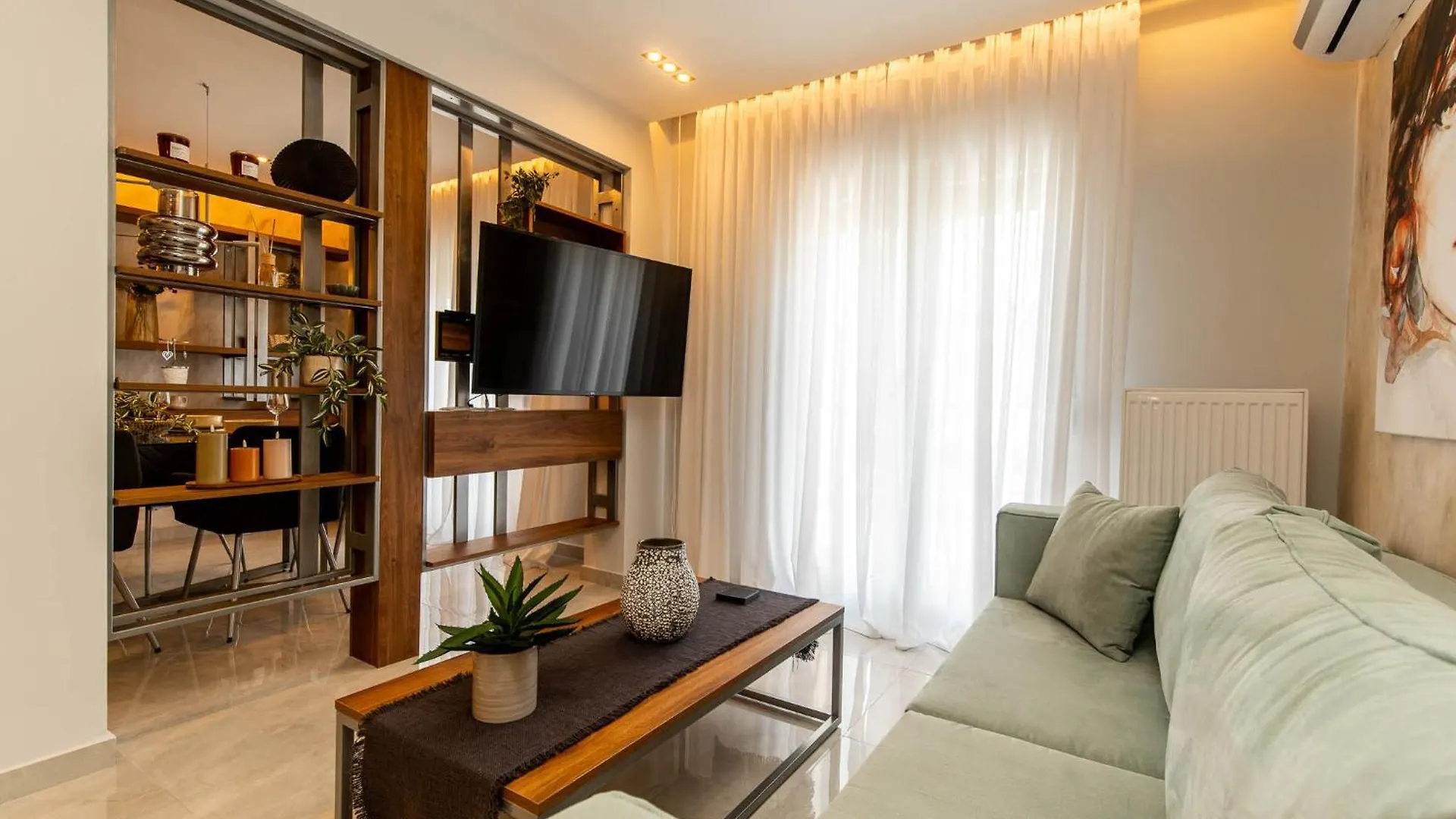 Urban Jungle Apartment Thessaloniki