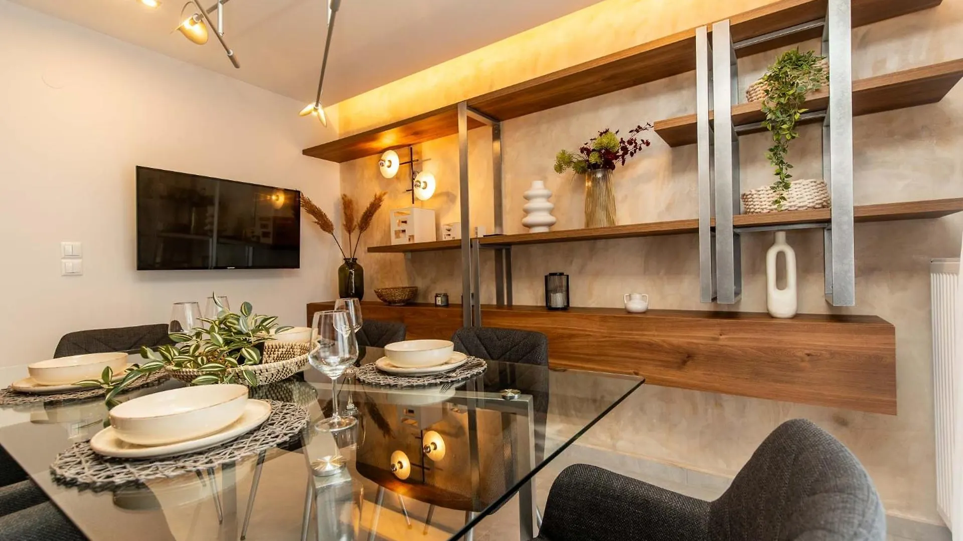 Urban Jungle Apartment Thessaloniki Greece